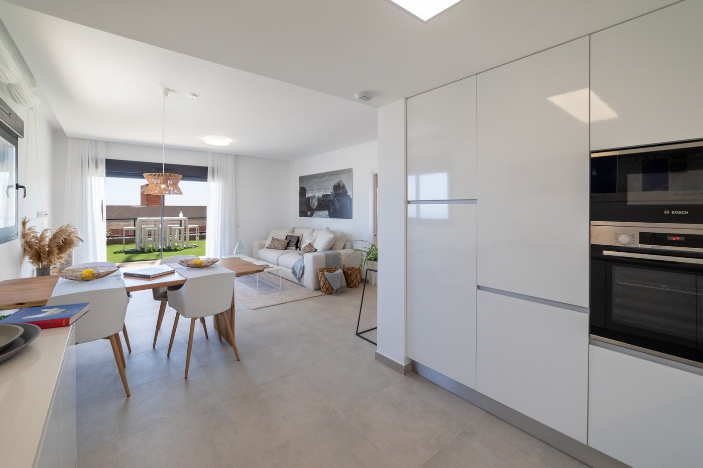 NUEVOS APARTAMENTOS EN VENTA, A 20 MINUTOS DE ALICANTE y ELCHE, COSTA BLANCA