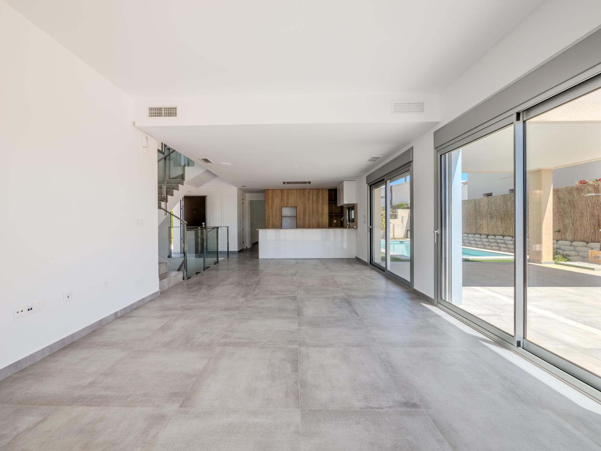 VILLA DE DISEñO MODERNO CON VISTAS AL GOLF