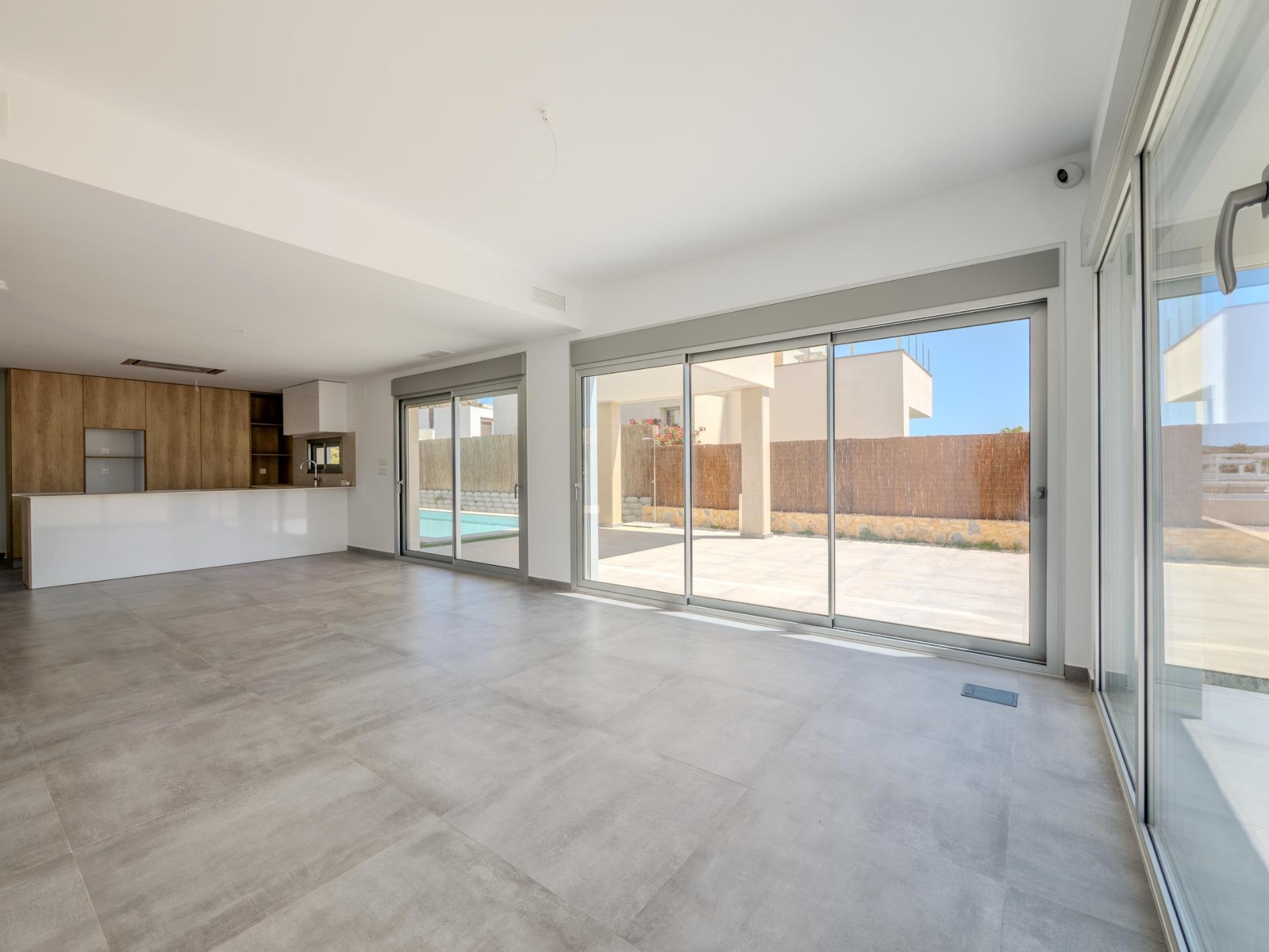 VILLA DE DISEñO MODERNO CON VISTAS AL GOLF
