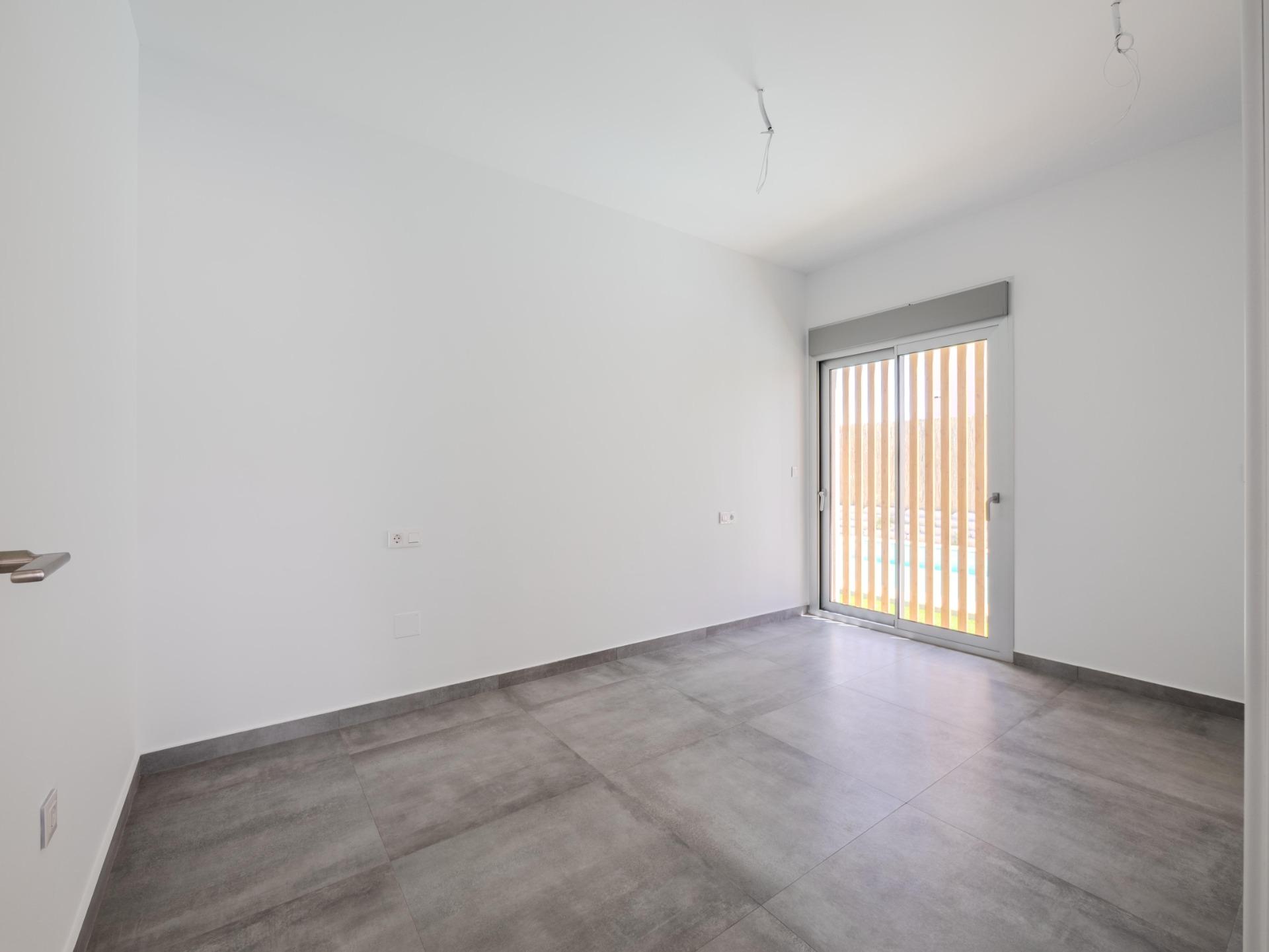 VILLA DE DISEñO MODERNO CON VISTAS AL GOLF