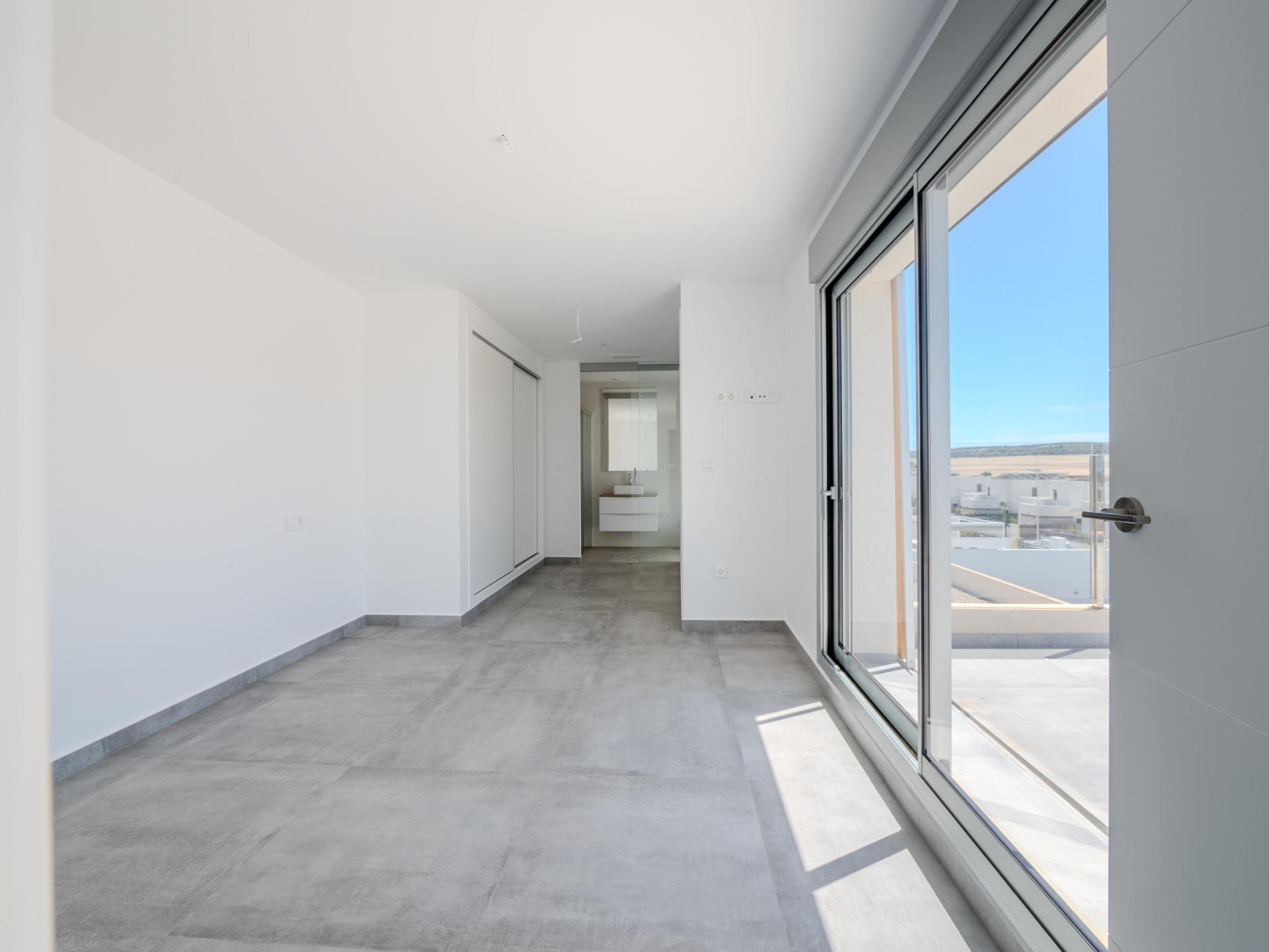 VILLA DE DISEñO MODERNO CON VISTAS AL GOLF