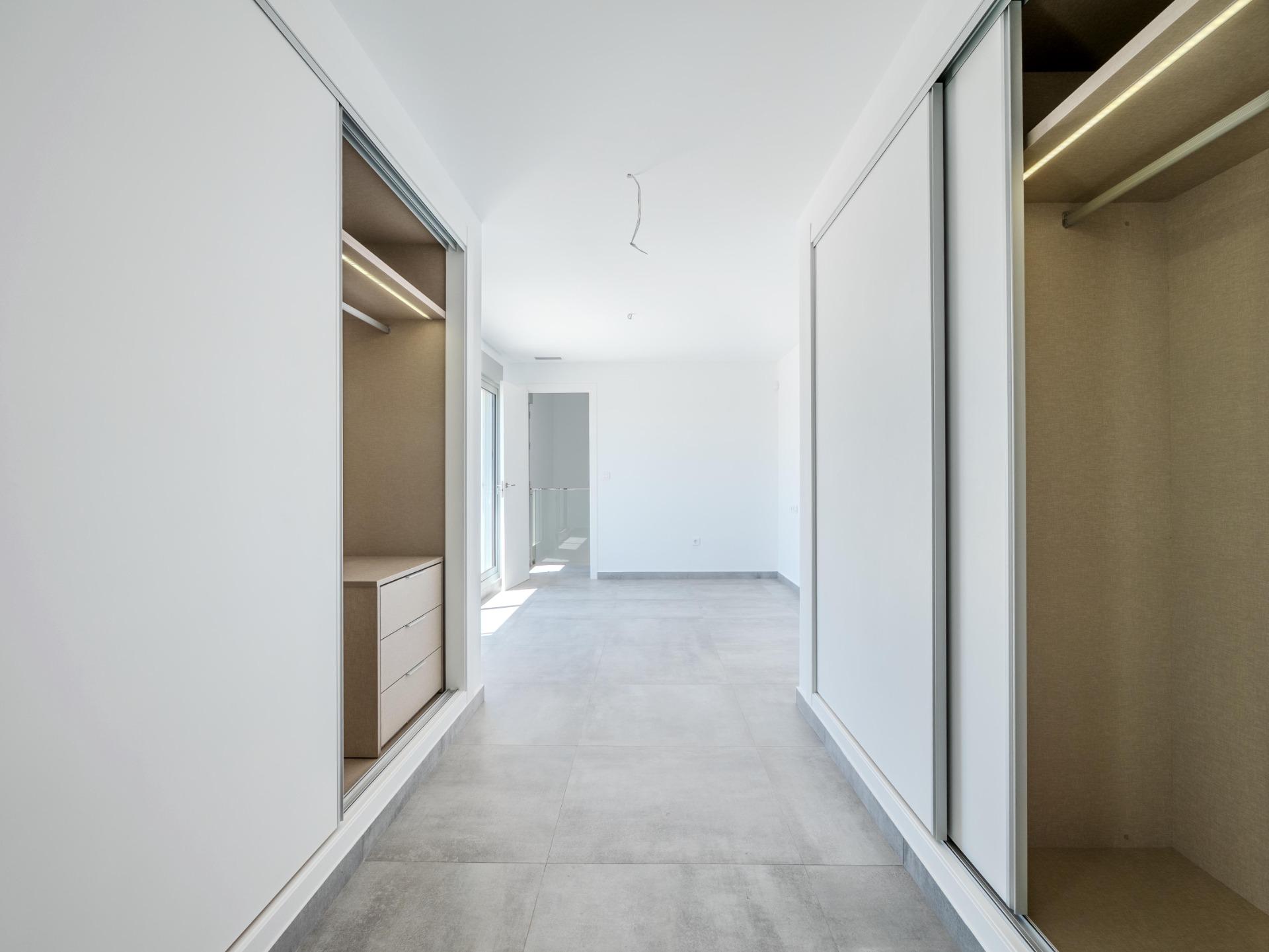 VILLA DE DISEñO MODERNO CON VISTAS AL GOLF