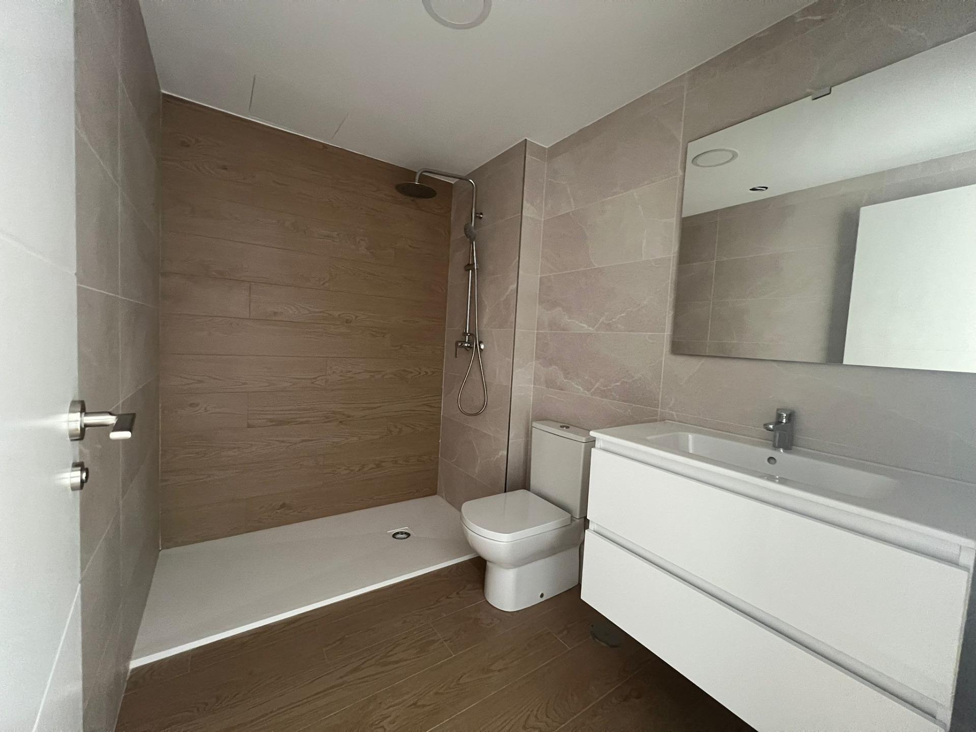 Casas adosadas de nueva construcción con vistas al mar en Portman, Murcia