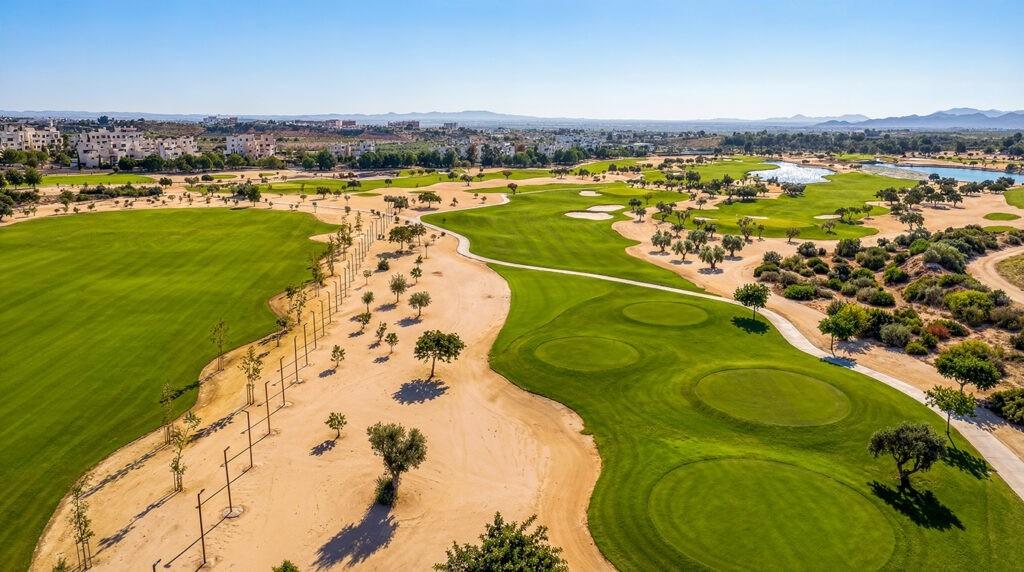 Apartamentos de nueva construcción y chalés adosados en Corvera Hills Golf-Murcia