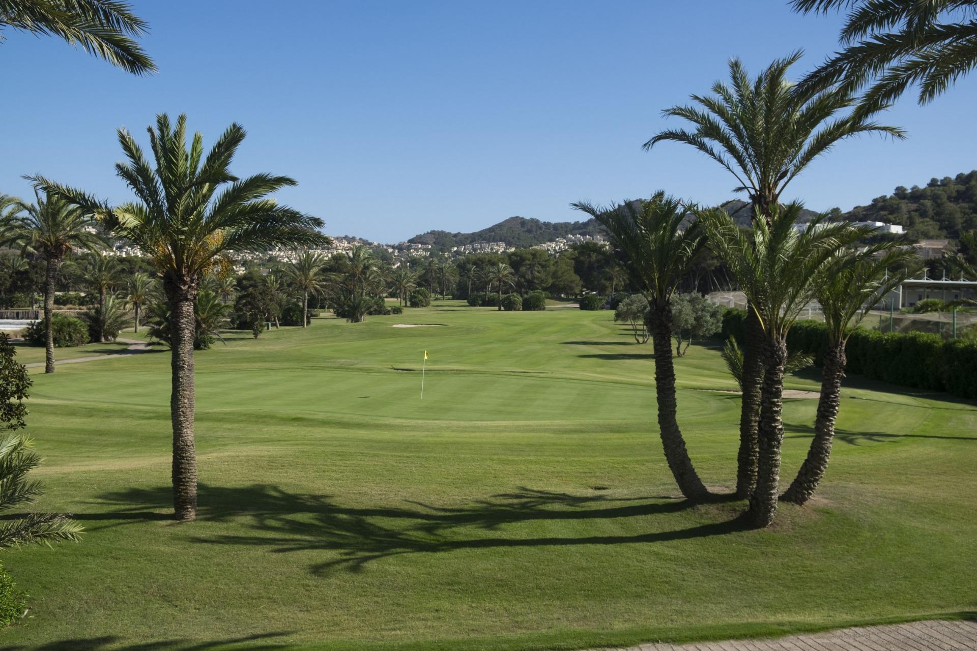 Residencial con bungalows, adosados y villas en La Manga Club