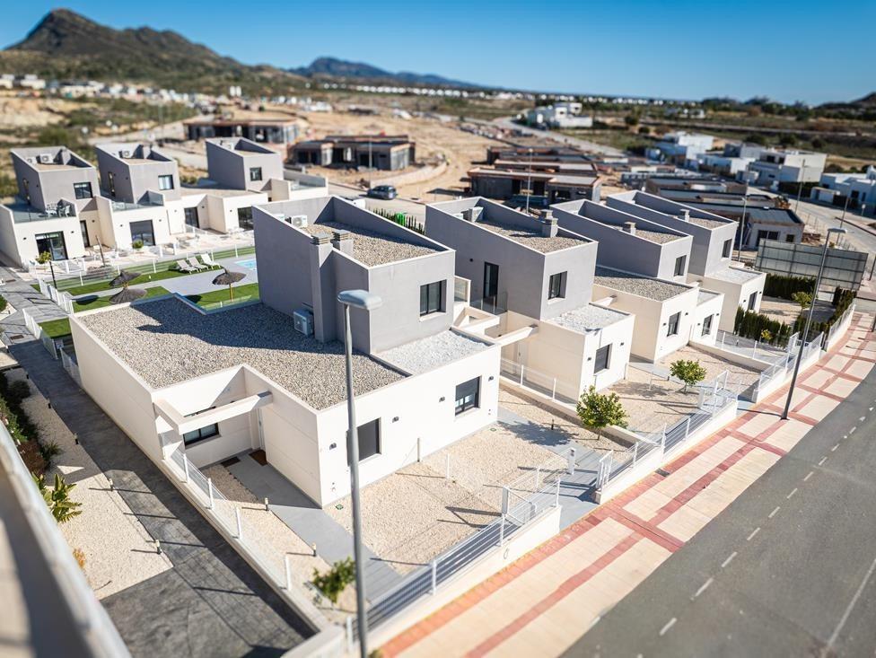 Adosados y villas adosadas de nueva construcción, listas para entrar a vivir, en Altaona Golf Resort, Murcia