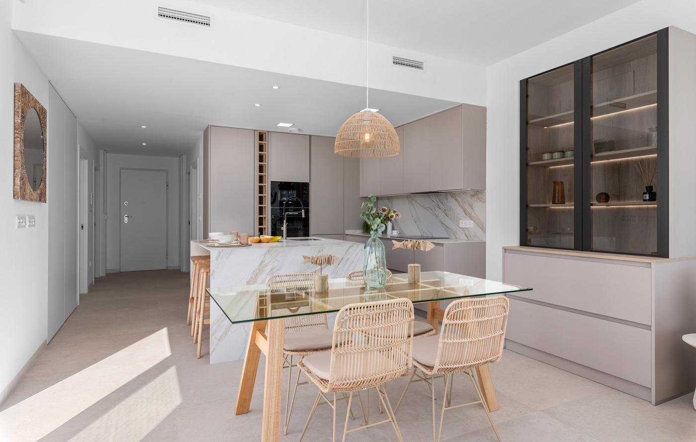 Apartamentos y villas de nueva construcción en primera línea de golf en Los Alcázares, Costa Cálida