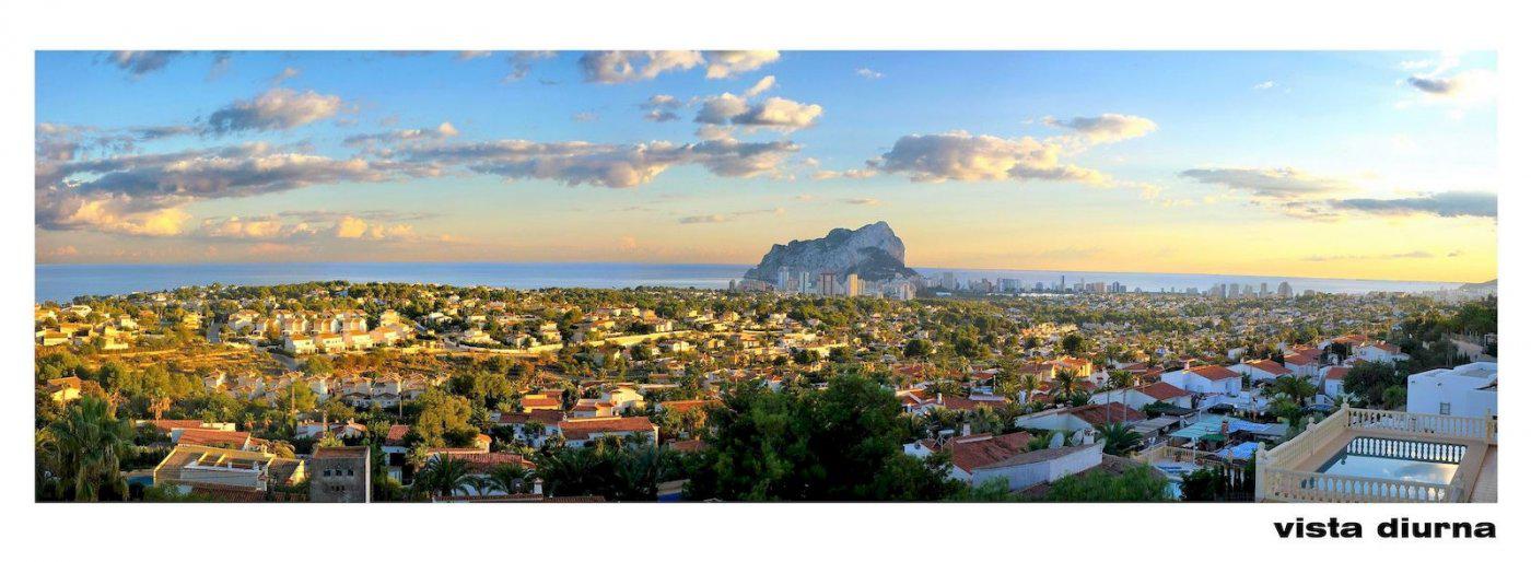 VILLA DE LUJO CON VISTAS A MAR EN PUEBLO COSTERO - Imagen 9