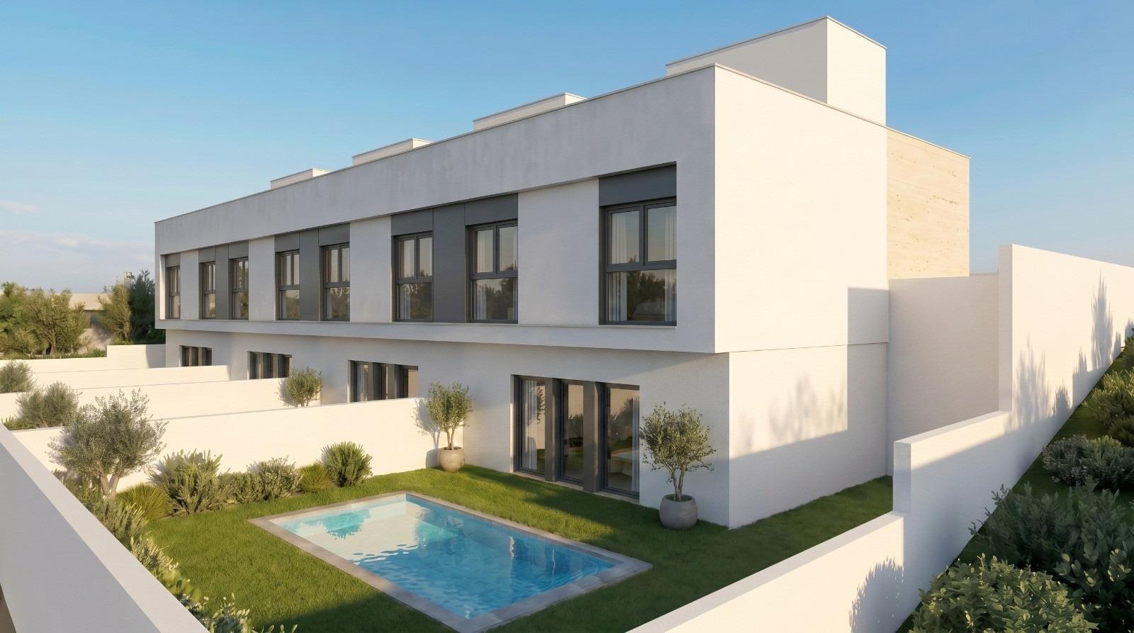 Promoción de 4 Villas adosadas y pareadas de nueva construcción con piscina privada en el Country Club de Mazarrón