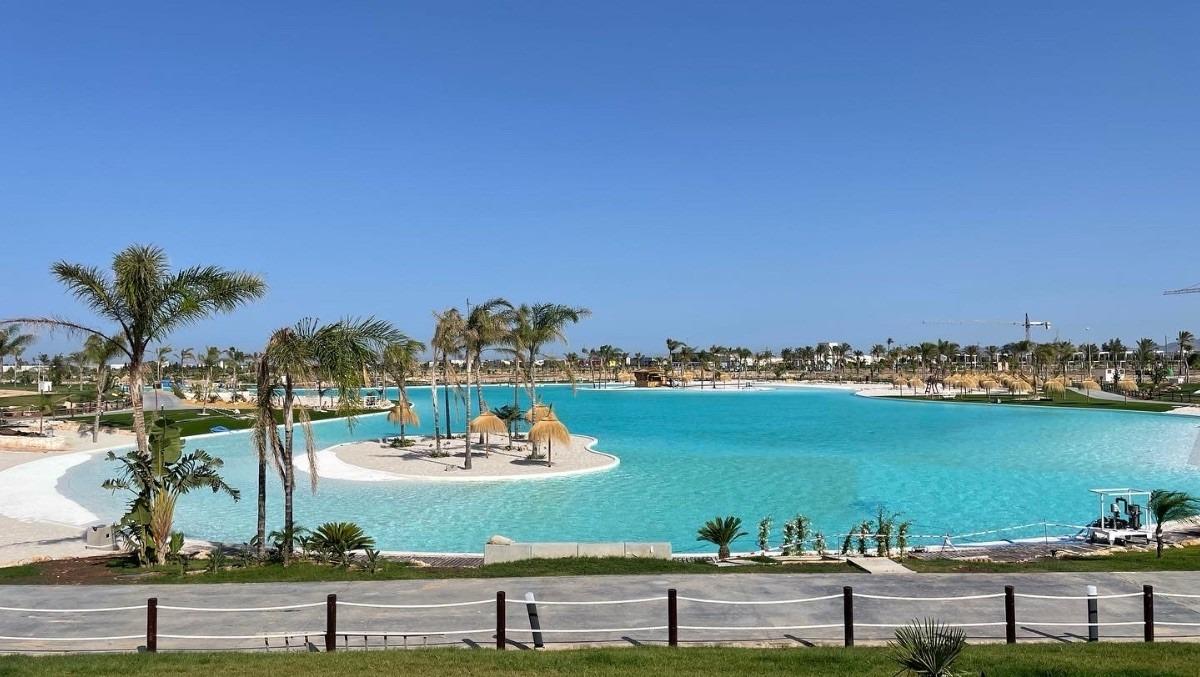 Villa de lujo en primera línea del lago en el complejo Santa Rosalia Lake and Life Resort, en la Región de Murcia