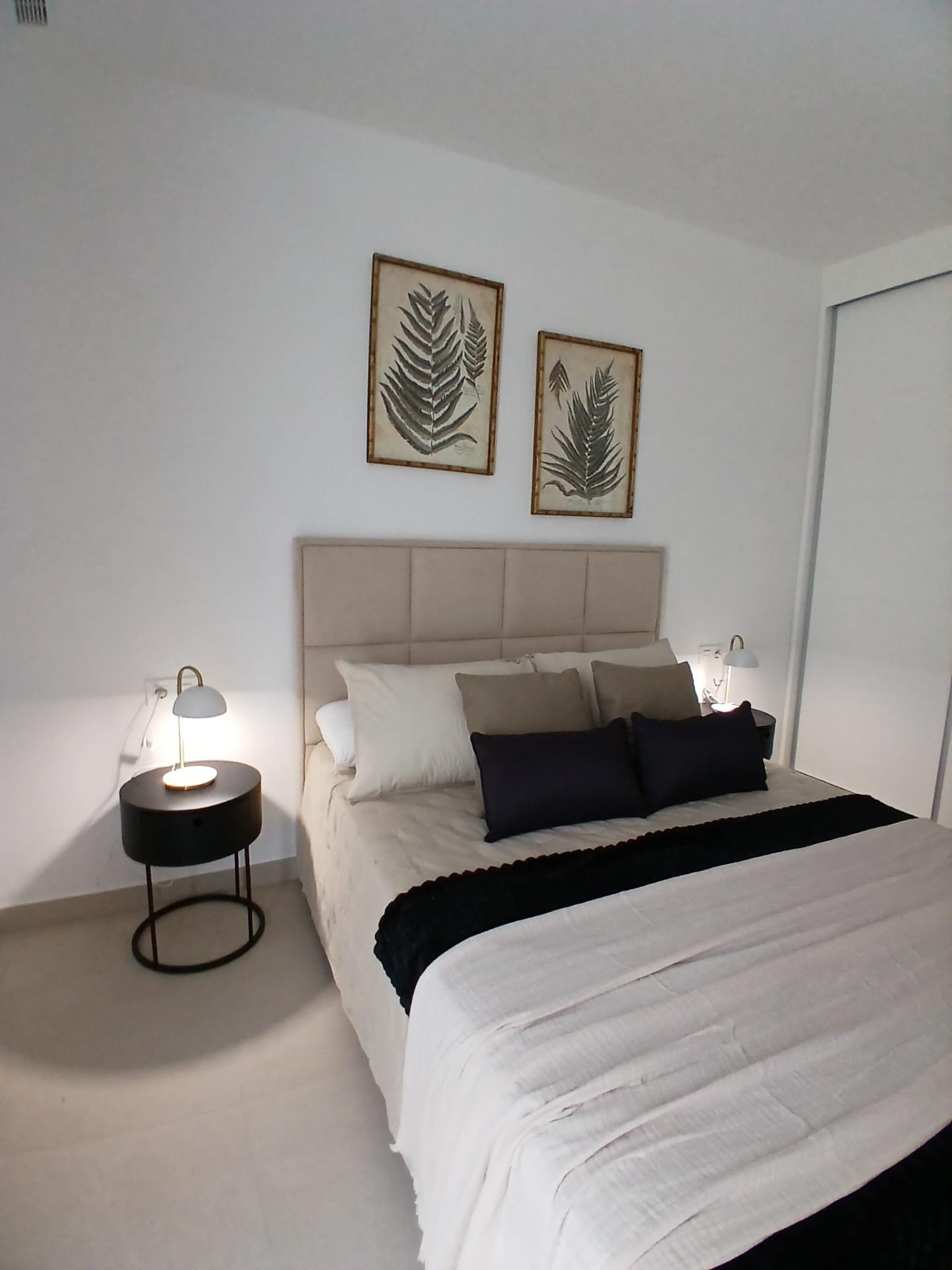Villas adosadas de nueva construcción en Bigastro, Alicante
