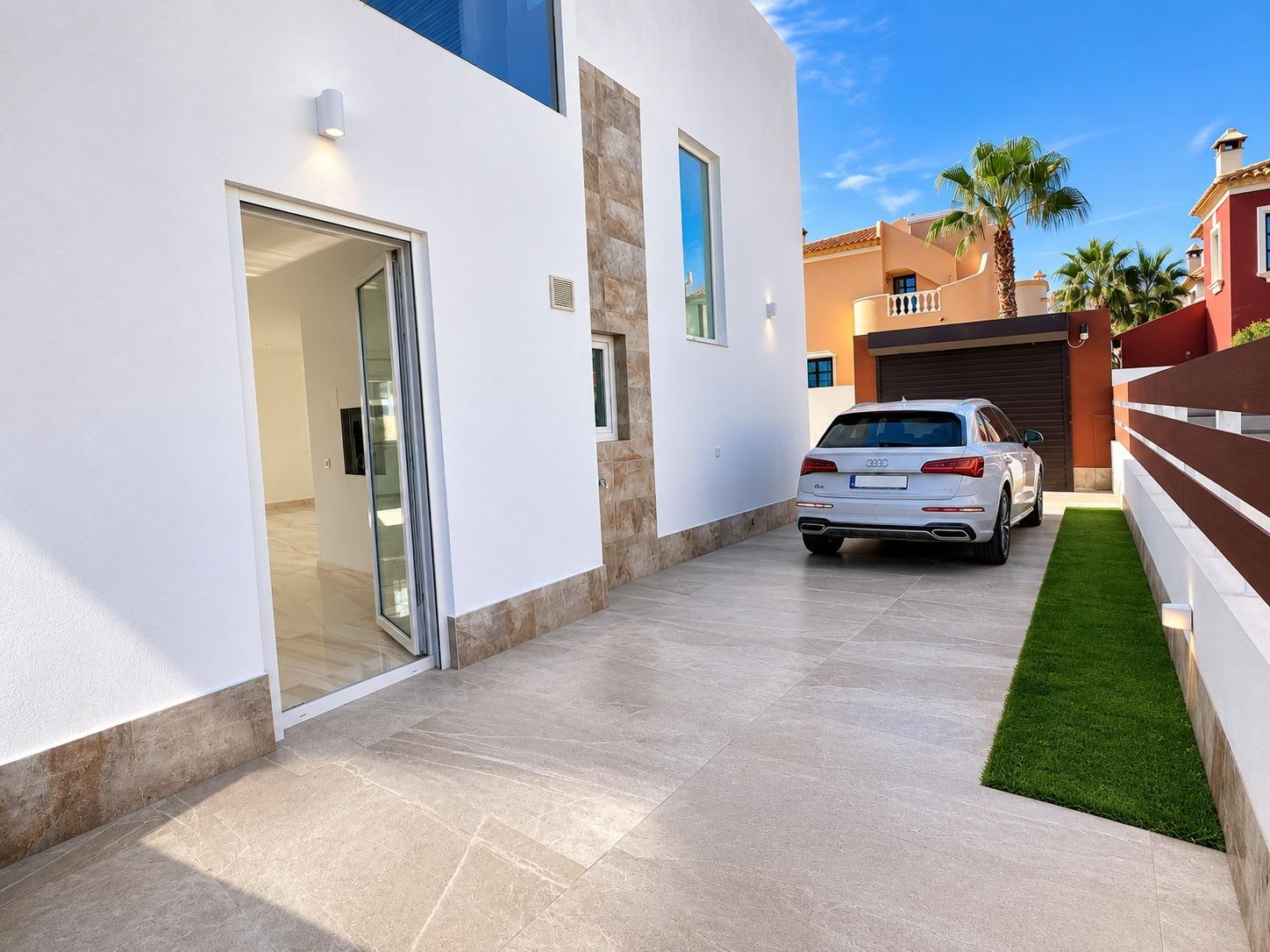 Villas de lujo en primera línea de campo de golf en Ciudad Quesada, Costa Blanca