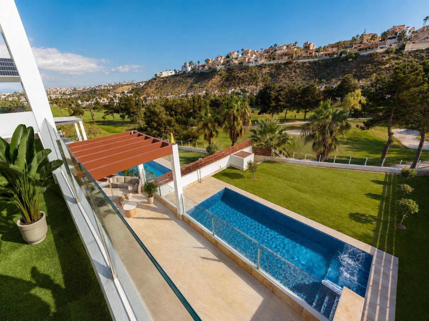 Villas de lujo en primera línea de campo de golf en Ciudad Quesada, Costa Blanca