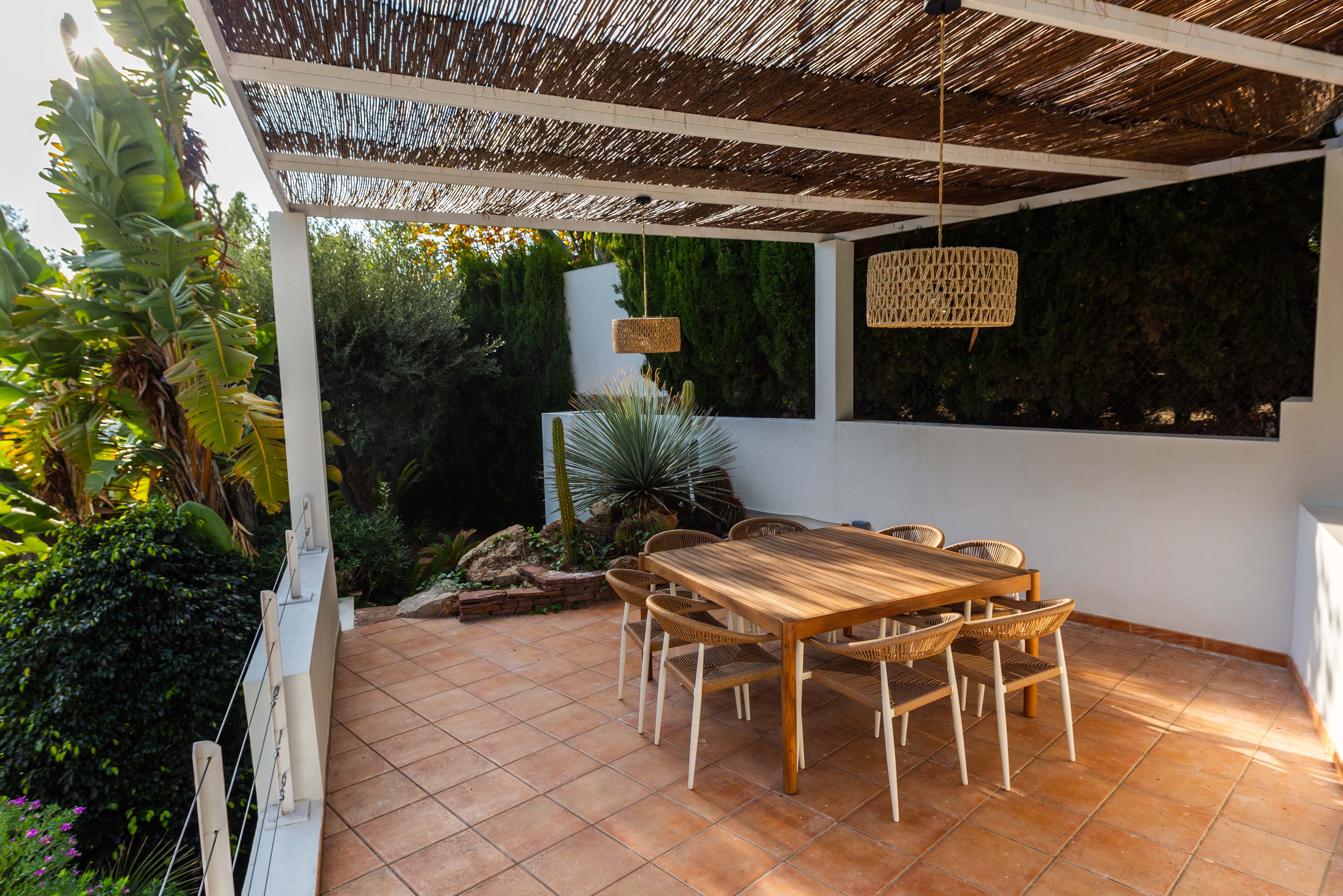 Villa moderna con vistas al mar