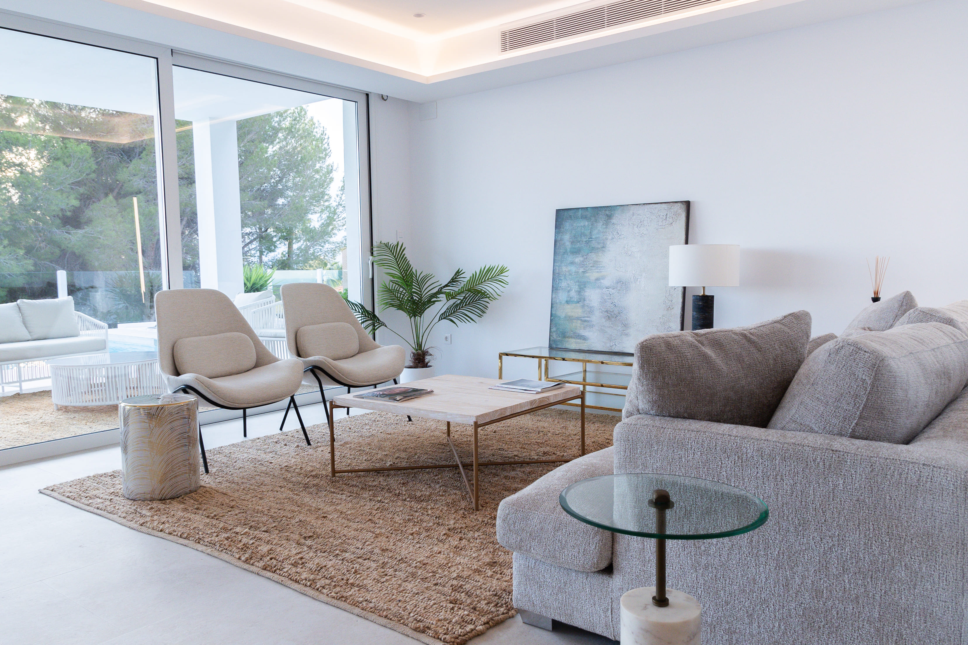 Villa moderna con vistas al mar