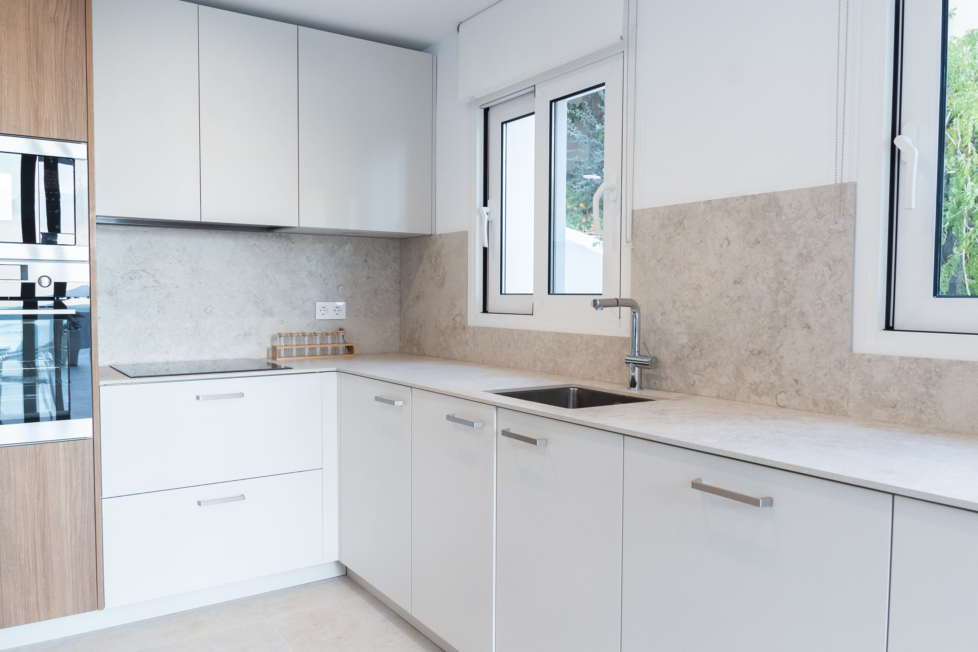 Villa moderna con vistas al mar