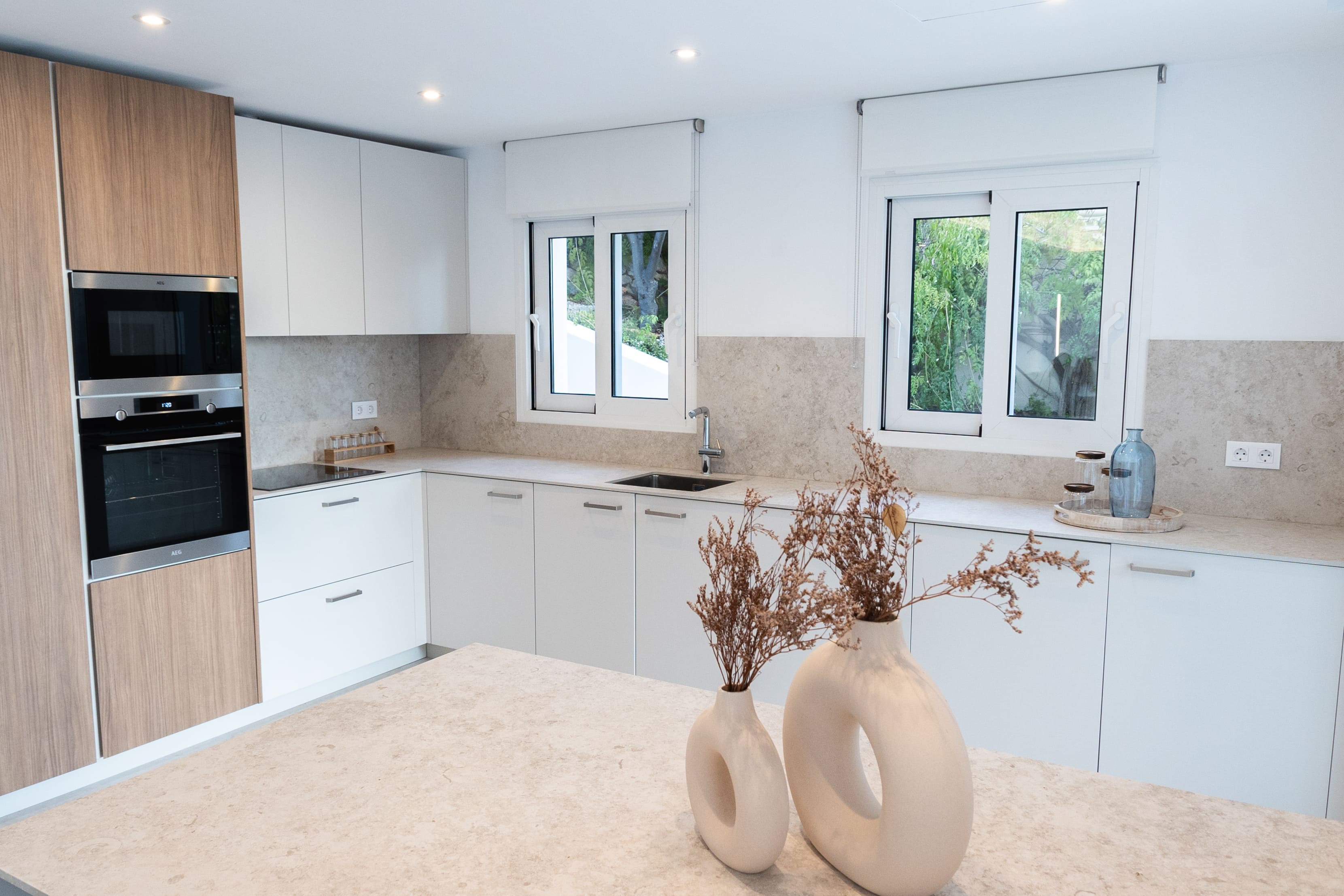 Villa moderna con vistas al mar