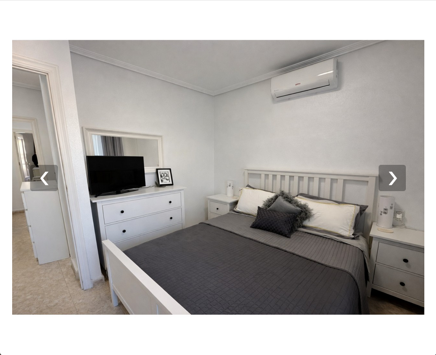 Casa adosada en urbanización cerrada