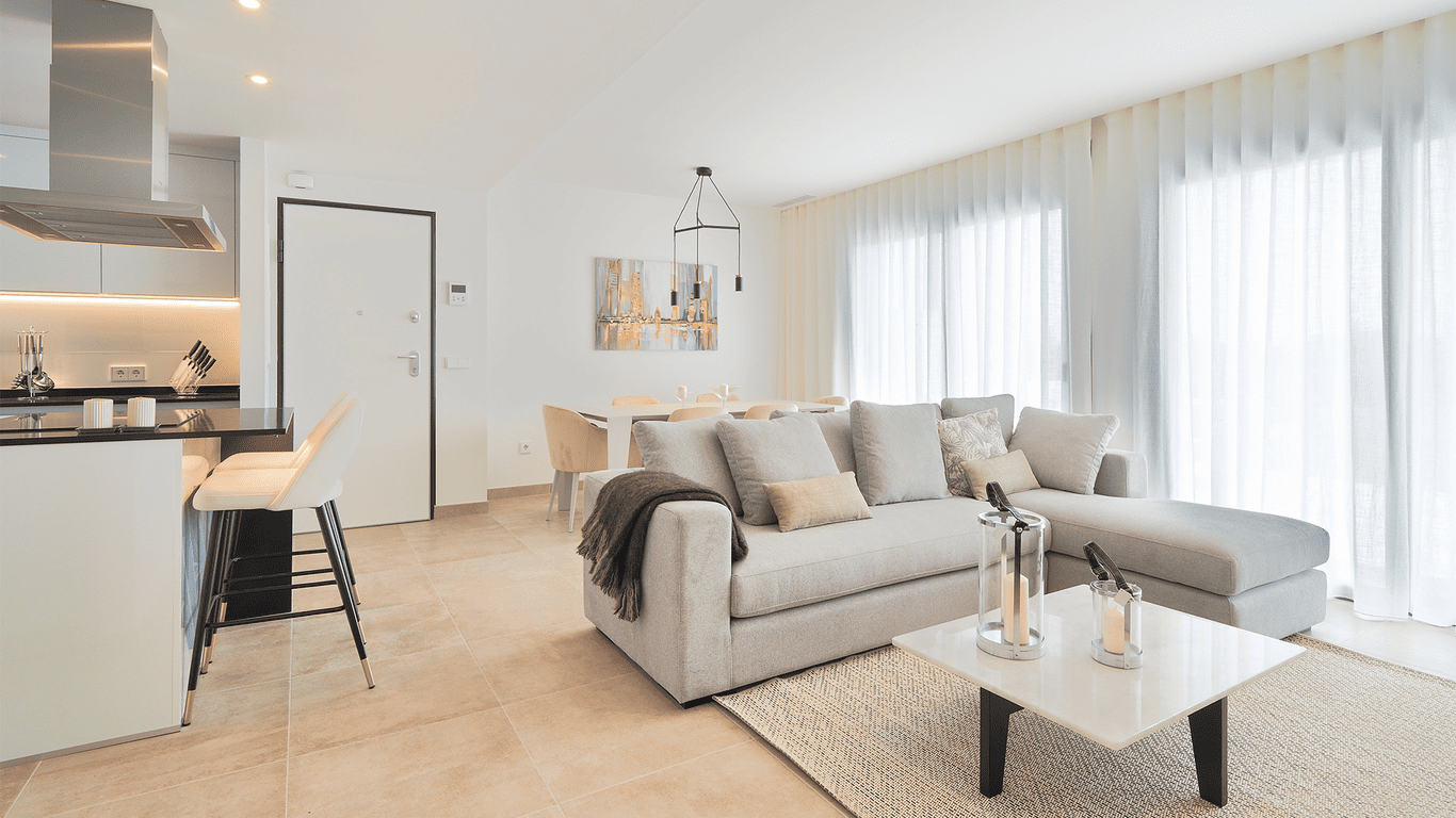 Lujoso apartamento junto al mar.